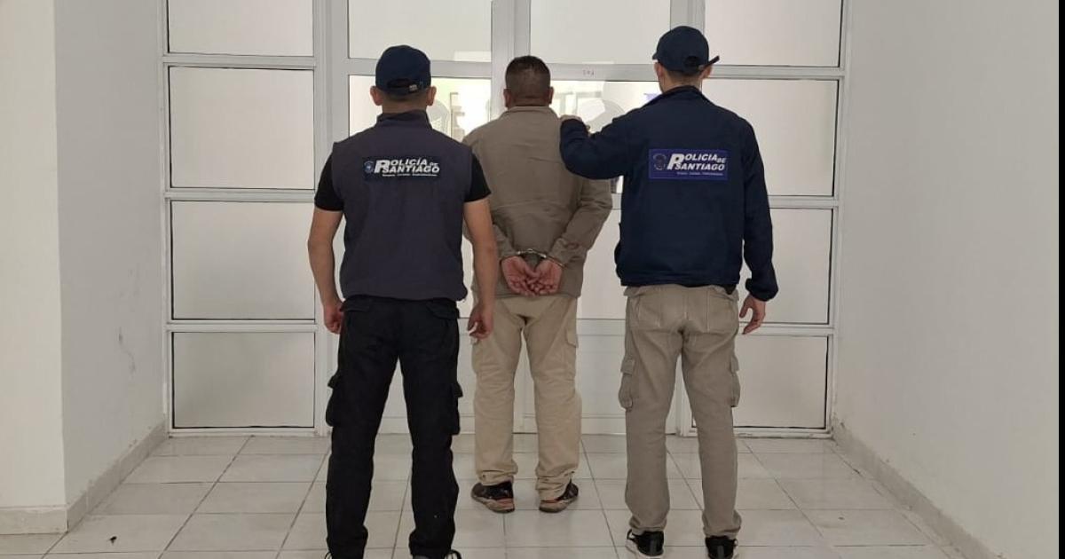 Detienen a sujeto que asesinoacute al indigente que habriacutea entrado a robar por tercera vez a sus padres