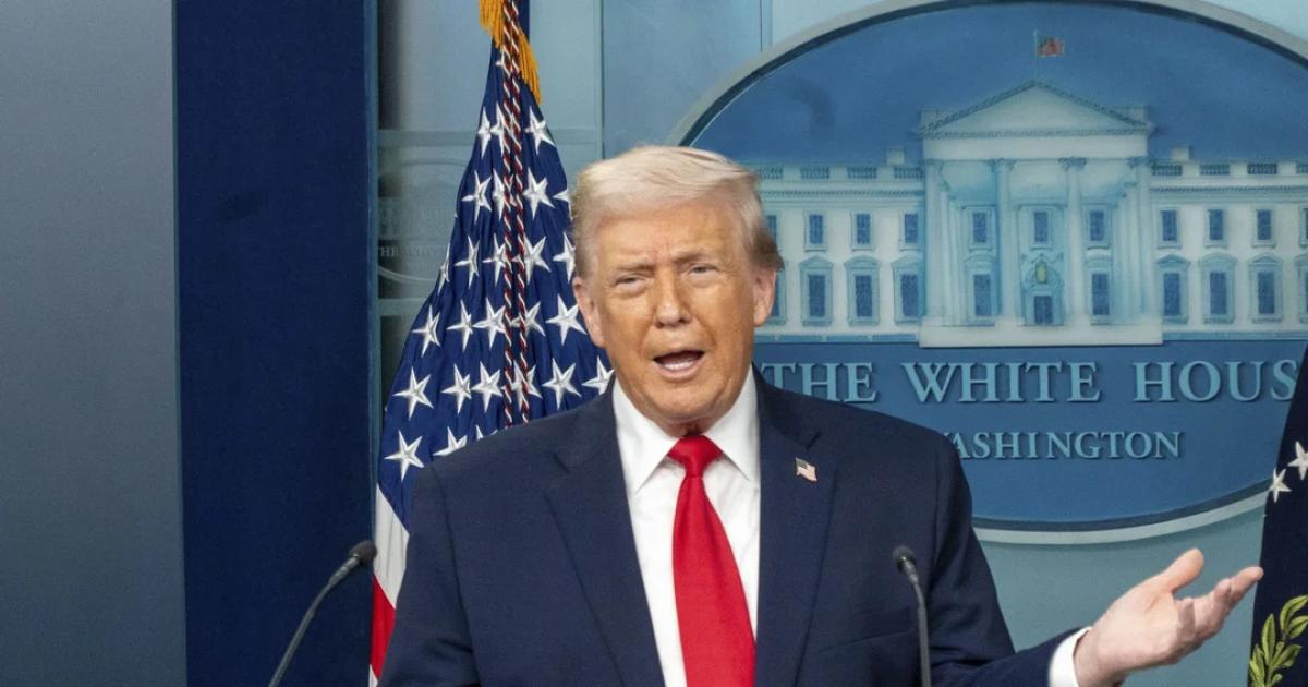 Trump endurecioacute su postura y aseguroacute que el Estrecho de Ormuz estaacute sellado hermeacuteticamente hasta un acuerdo con Iraacuten