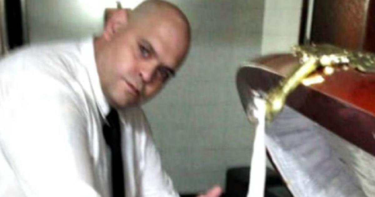 Diego Molina el mismo hombre que en 2021 fue condenado por fotografiarse junto al cuerpo de Diego Armando Maradona - Foto- Todo Noticias