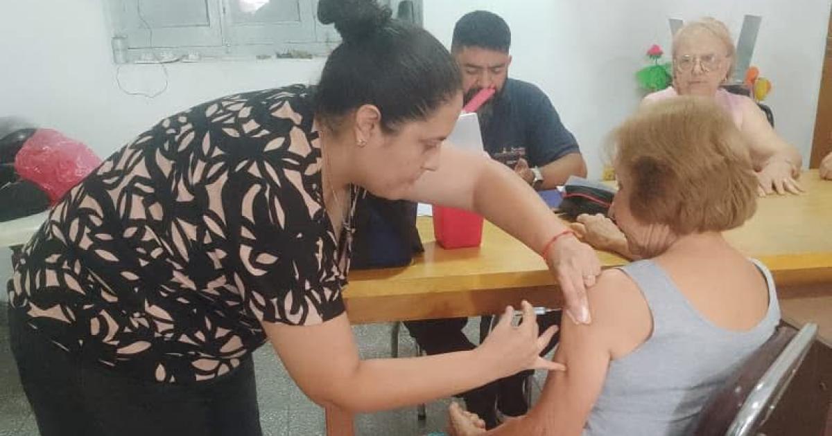 Concretan la vacuna antigripal en 24 centros de jubilados capitalinos