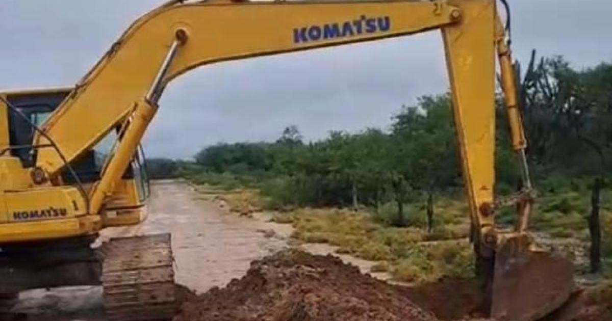Amplio despliegue para llevar ayuda a las familias afectadas por las lluvias en Villa Mailiacuten
