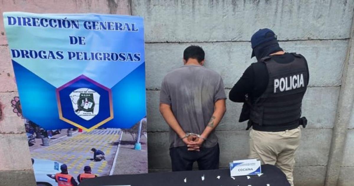 Desbaratan un kiosco narco en Primera Junta- detienen a un hombre y secuestran dosis de cocaiacutena