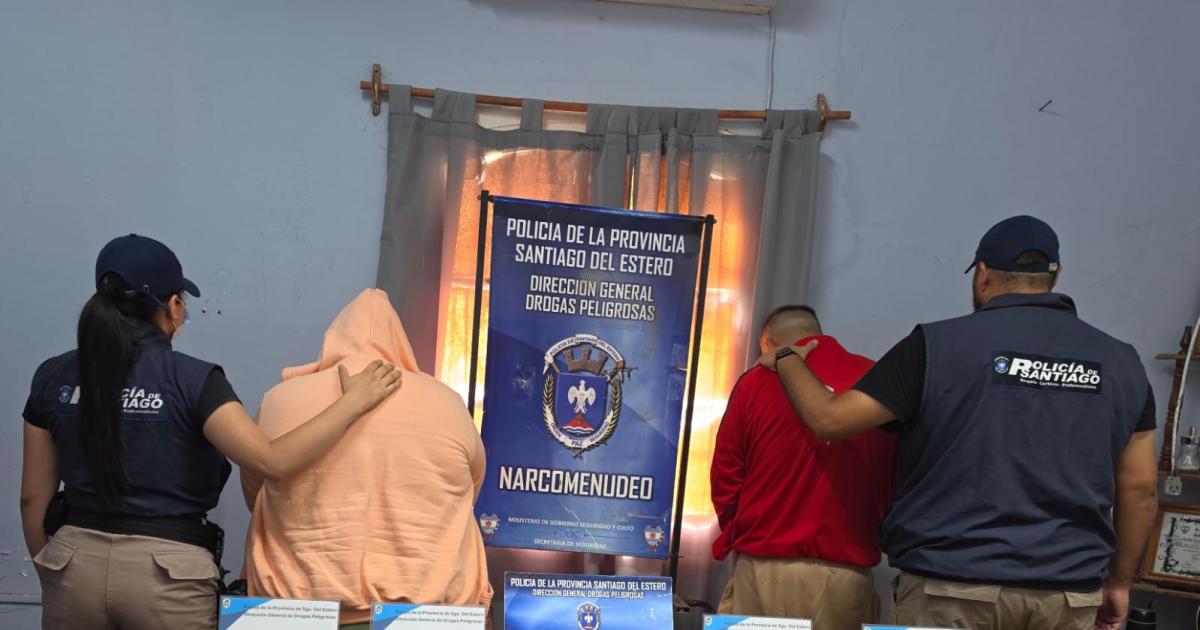 Desbaratan un punto de venta de drogas en Termas de Riacuteo Hondo con dos detenidos