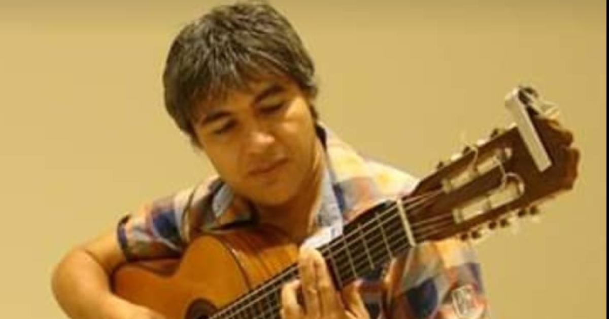 Freddy Argantildearaz y su pasioacuten por Diego Maradona