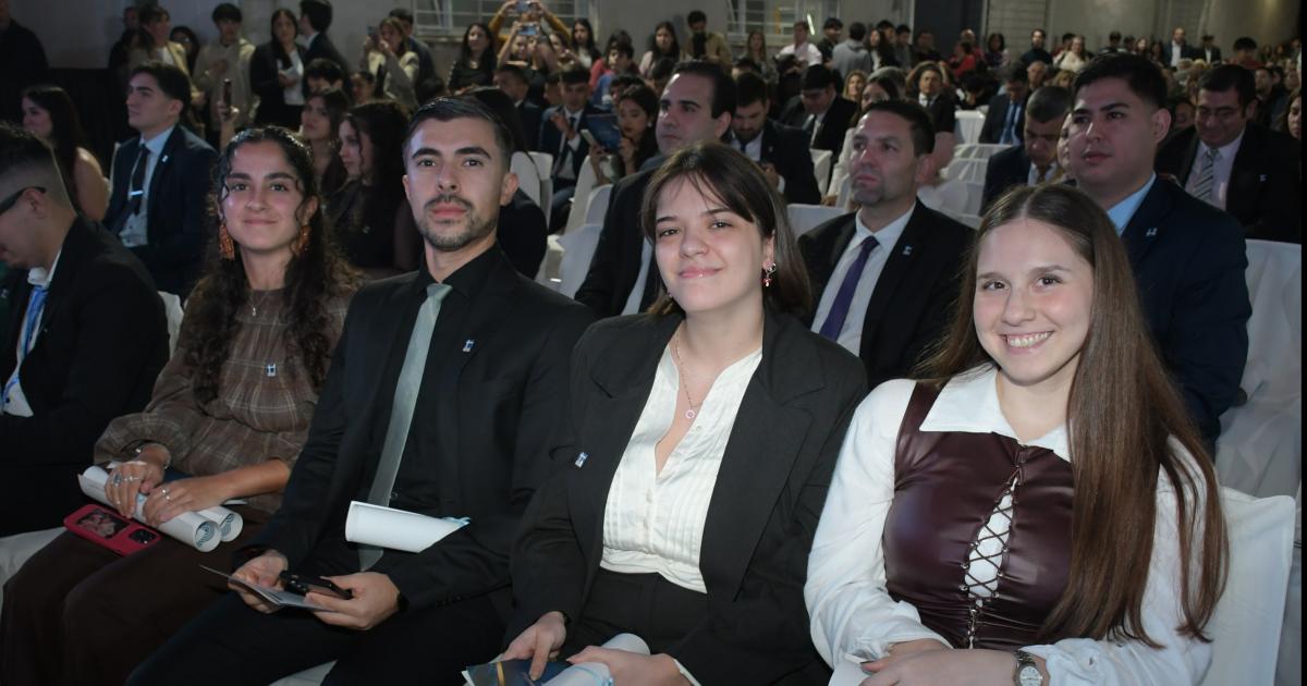 ACTO DE COLACIOacuteN EN LA UNIVERSIDAD CATOacuteLICA DE SANTIAGO DEL ESTERO