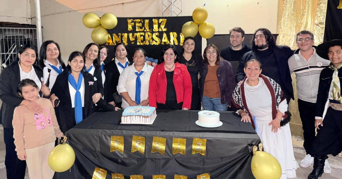 El Colegio Secundario Dr Reneacute G Favaloro celebroacute sus 34 antildeos