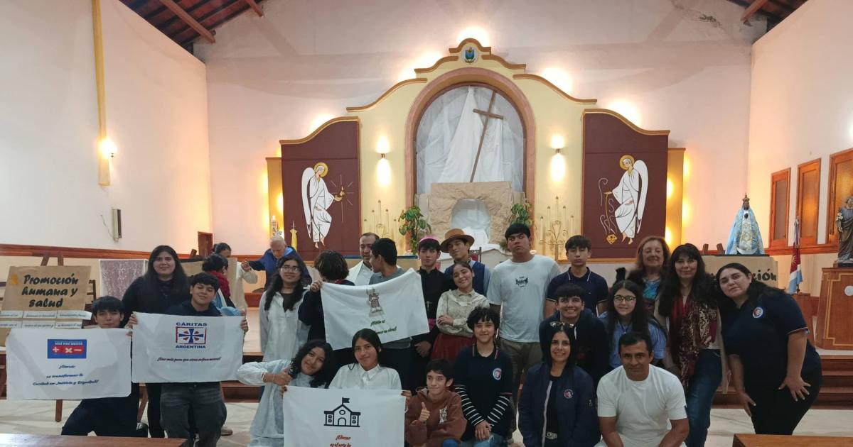 Se recordoacute la memoria de Monsentildeor Gottau en la Catedral de Antildeatuya