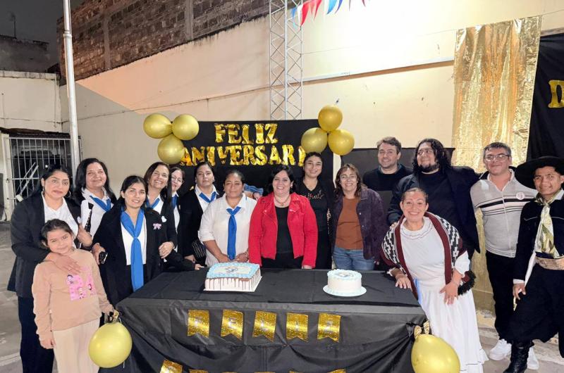 El Colegio Secundario Dr Reneacute G Favaloro celebroacute sus 34 antildeos