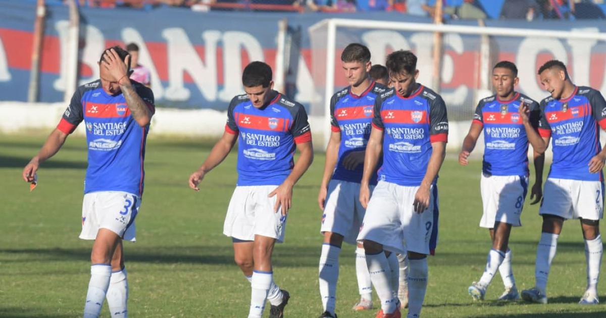 Guumlemes sintioacute jugar con diez casi todo el segundo tiempo y perdioacute ante Atlanta