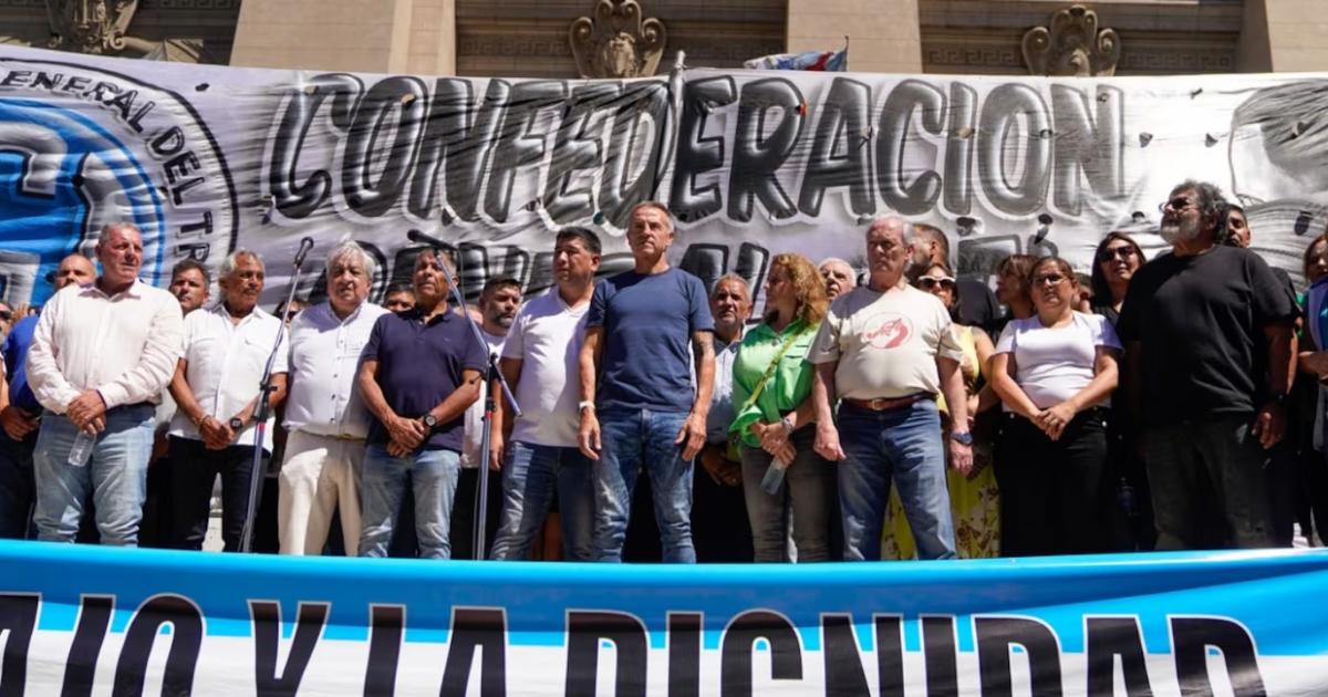La CGT confirmoacute una nueva movilizacioacuten para el 30 de abril en rechazo a la reforma laboral