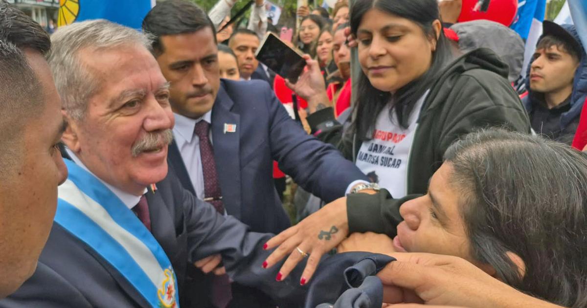 Entre bono SAC y sueldo la provincia pagaraacute maacutes de 500 mil M hasta julio