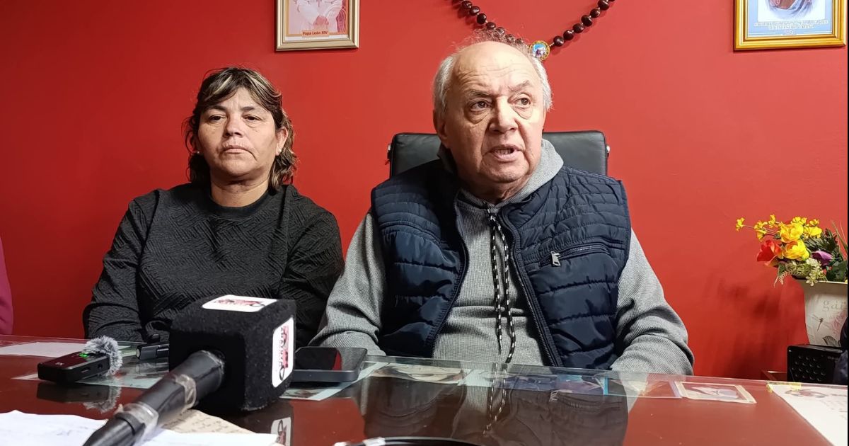 Antildeatuya- Vamos a adherir al pago del bono por el Diacutea del Trabajador dijo el intendente Castro