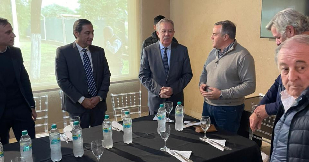El gobernador visita a productores en Quimili