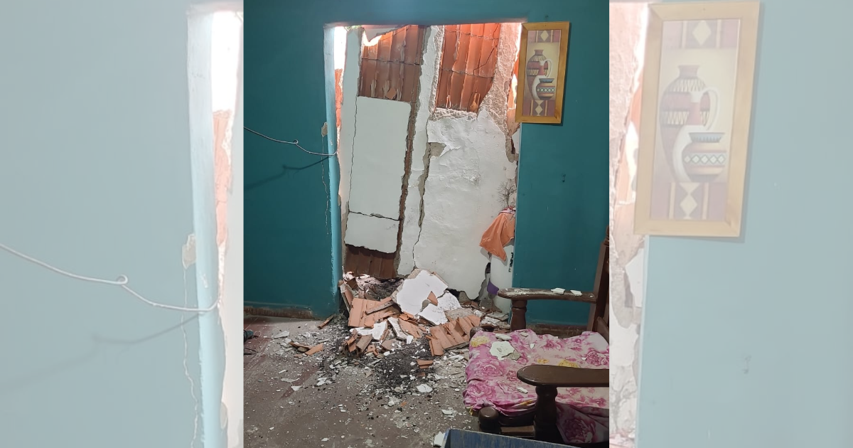 Susto en el Misky Mayu- se derrumboacute el techo de una vivienda y los ocupantes se salvaron de milagro