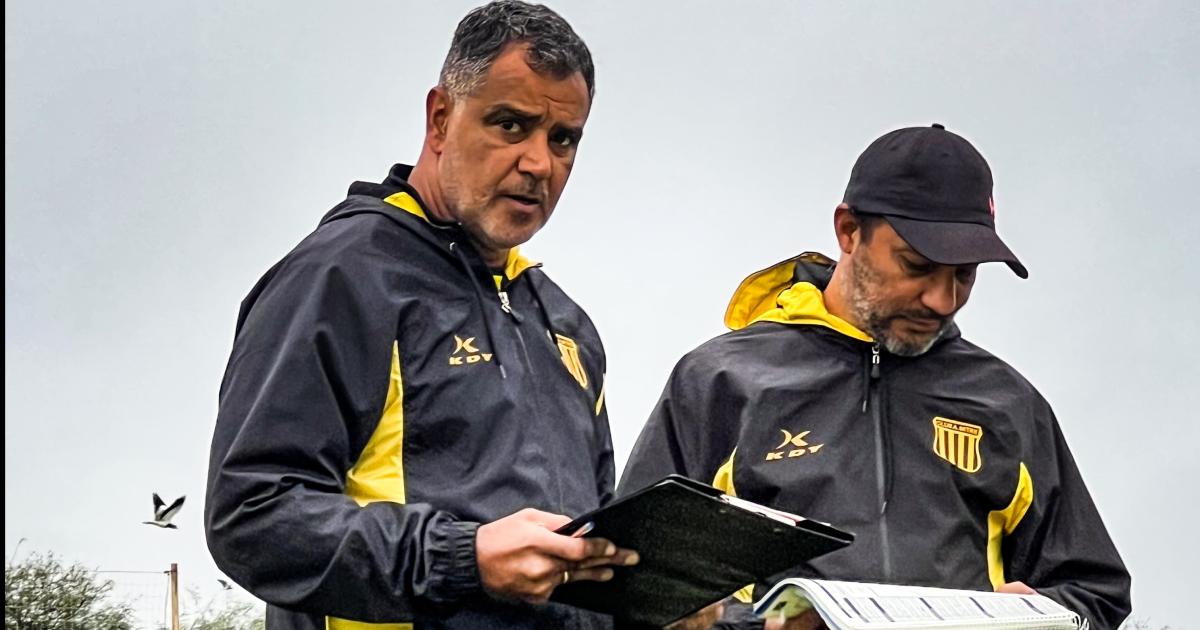 DESAFÍO Carlos Mazzón destacó la importancia de haber reaccionado en el segundo tiempo en Chaco