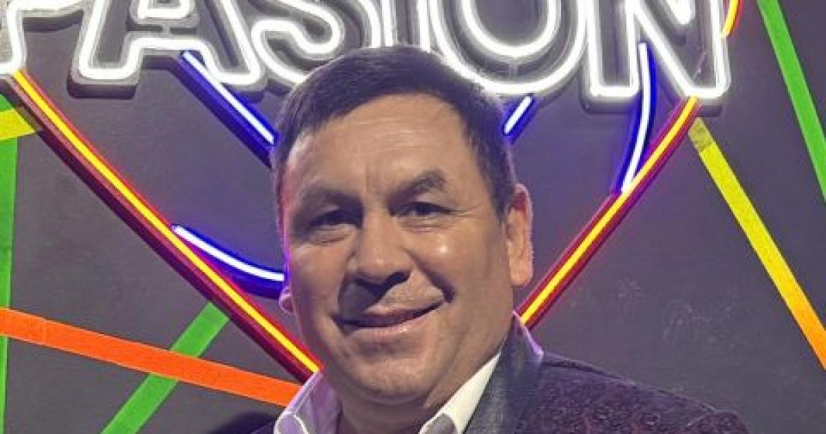 Fuertes amenazas contra el artista santiaguentildeo Enrique Maza antes de su gira en Buenos Aires