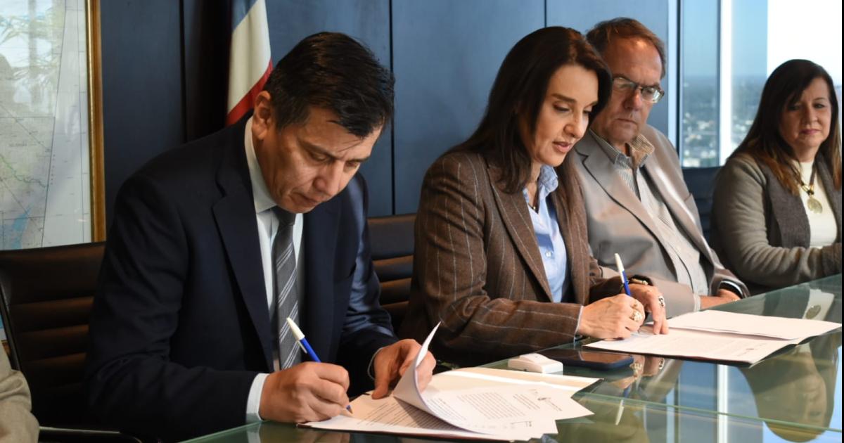 Egresados de Enfermeriacutea podraacuten acceder a la Licenciatura en la UNSE