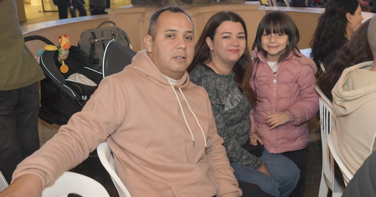 ESPECTACULO POR LA AUTONOMIacuteA PROVINCIAL