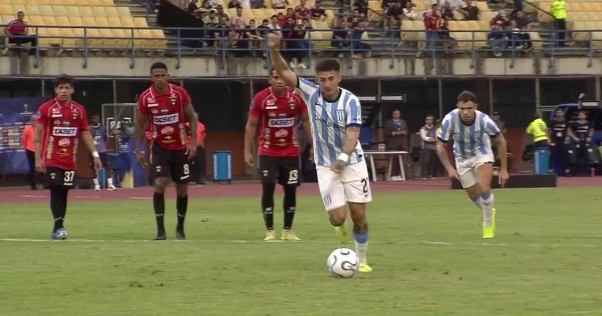 Racing empatoacute con Caracas y comprometioacute su futuro en la Copa Sudamericana