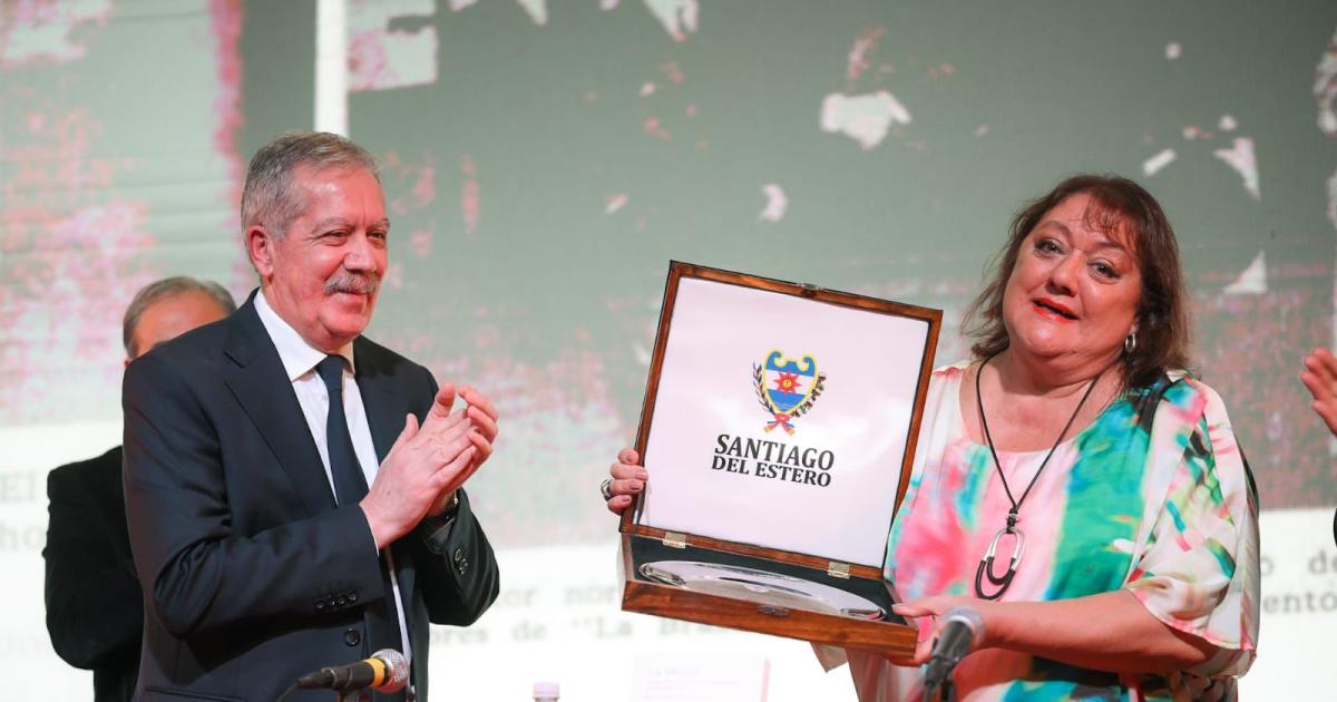 Santiago del Estero presentoacute su diacutea en la 50deg Feria Internacional del Libro y anuncioacute la fecha de la feria provincial