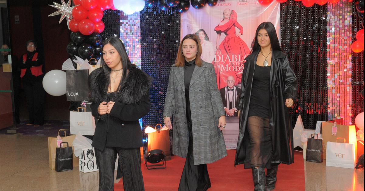 Glamour y alfombra roja en Santiago- la avant premiere de El Diablo Viste a la Moda 2
