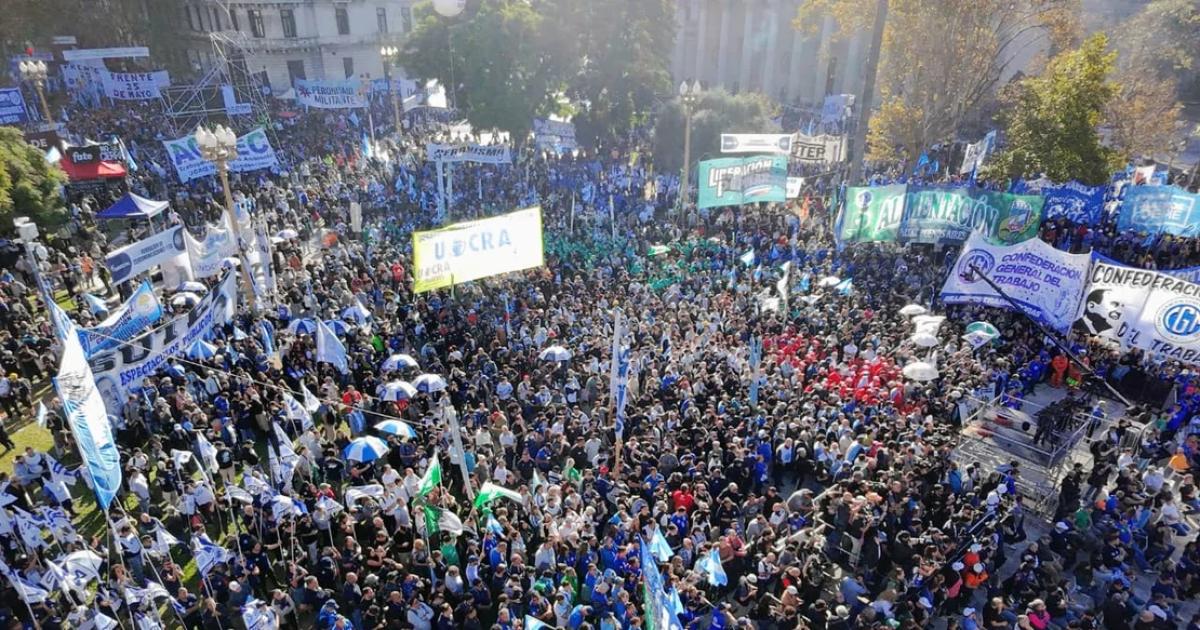 La CGT contundente- llamoacute a ponerle un liacutemite al Gobierno de Milei en la marcha por el Diacutea del Trabajador