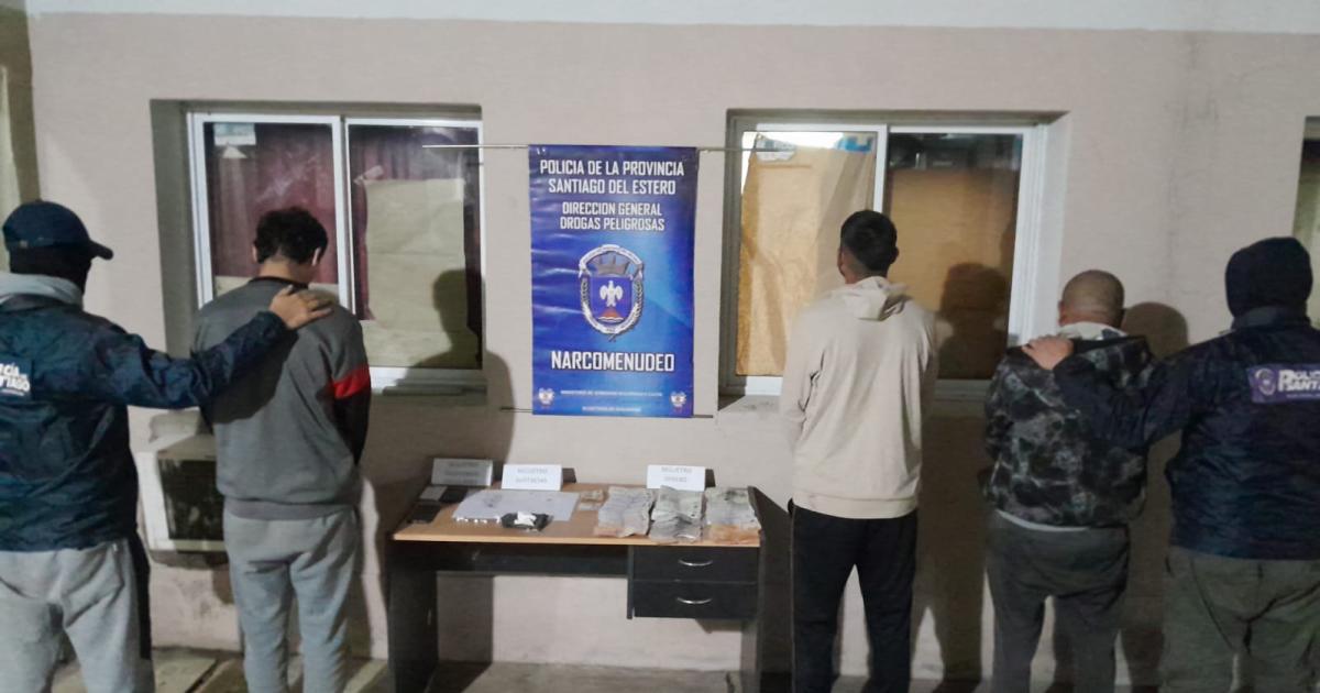 Golpe al narcotraacutefico- tres detenidos y maacutes de 26 millones secuestrados 