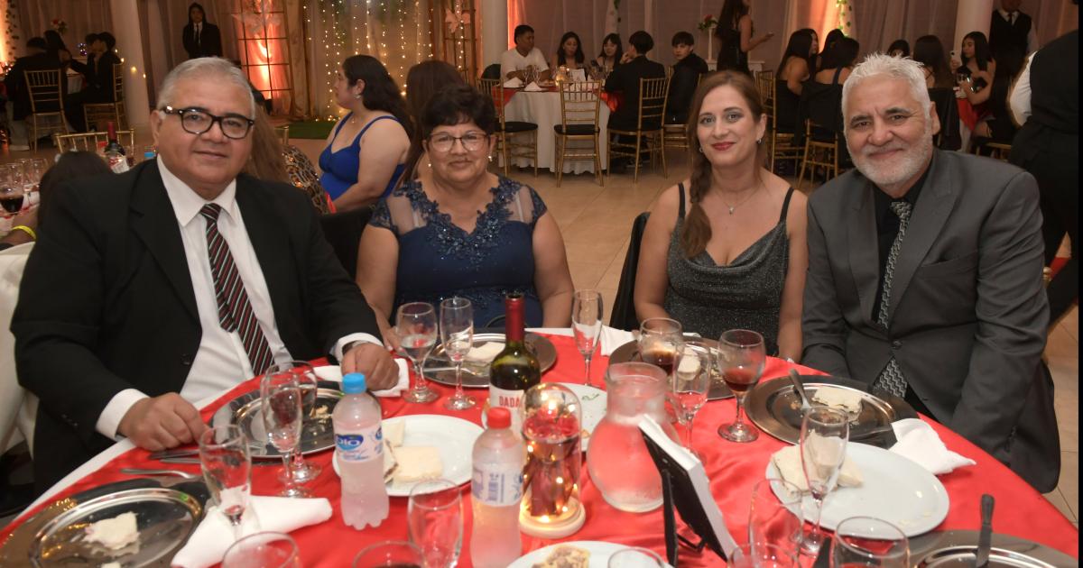 UNA FIESTA DE 15 SONtildeADA