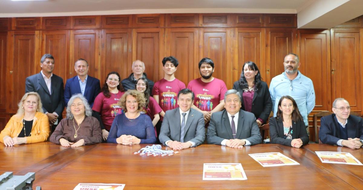 La UNSE convocoacute a participar de su maratoacuten por el 53deg aniversario