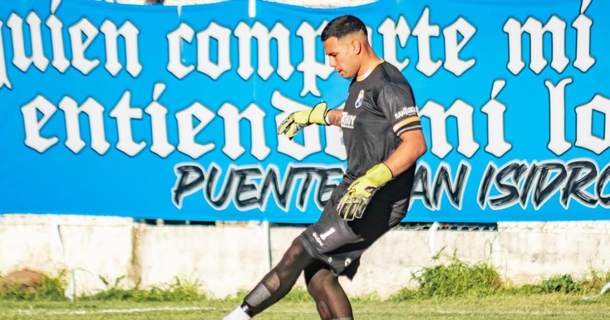 Siete encuentros abren el cuarto capiacutetulo del fuacutetbol santiaguentildeo