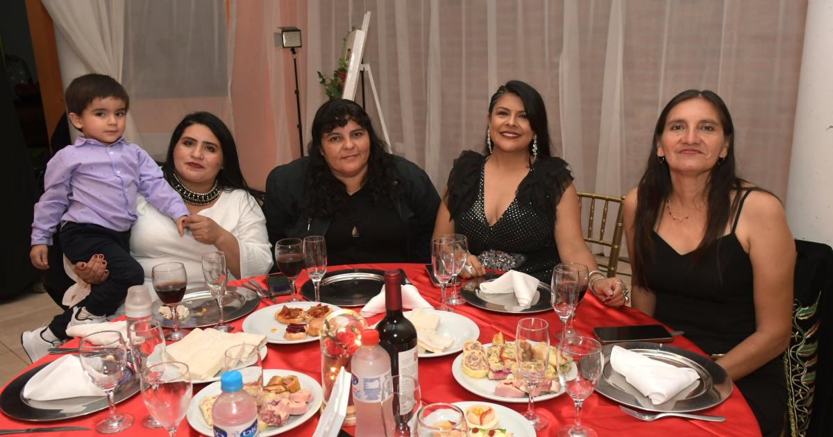 UNA FIESTA DE 15 SONtildeADA