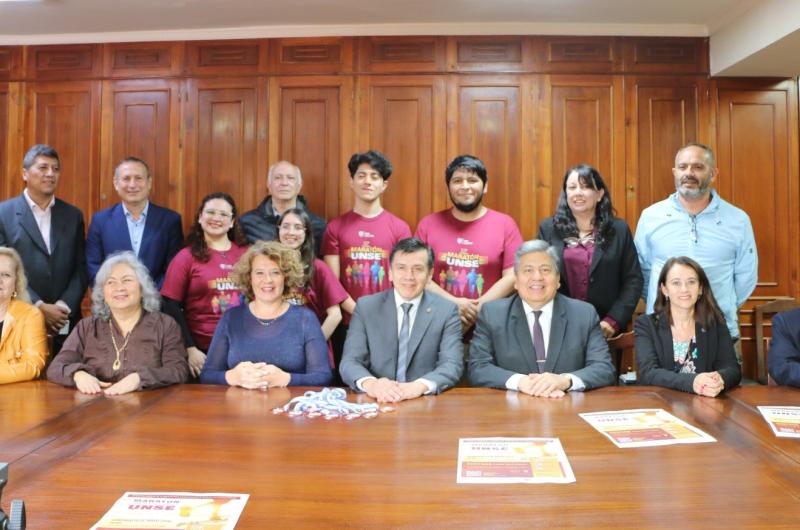 La UNSE convocoacute a participar de su maratoacuten por el 53deg aniversario