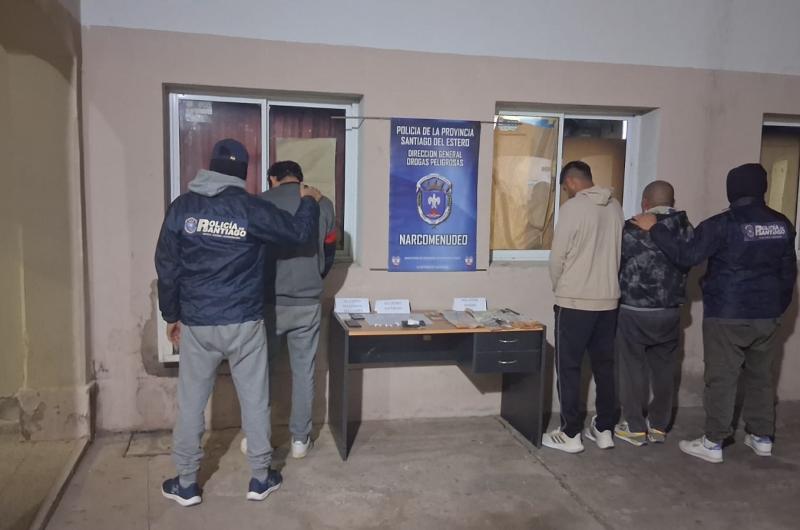 ROMPECABEZAS- Para los investigadores no se trató de una transacción aislada Se sospecha de m�s cómplices varios locales y uno bandeño