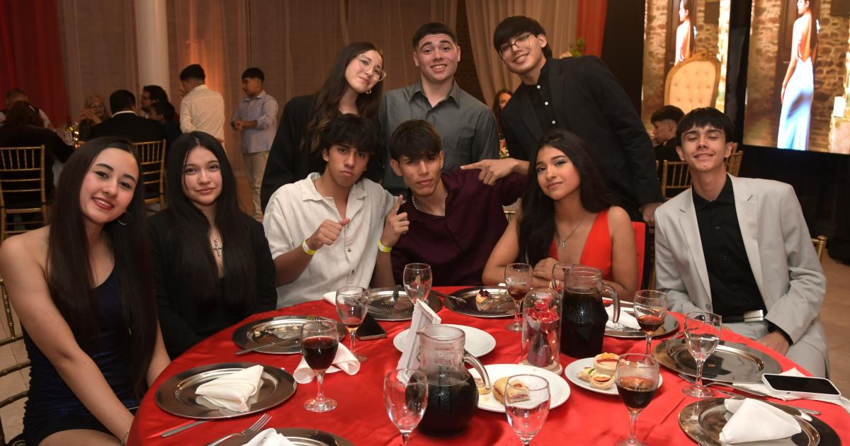 UNA FIESTA DE 15 SONtildeADA