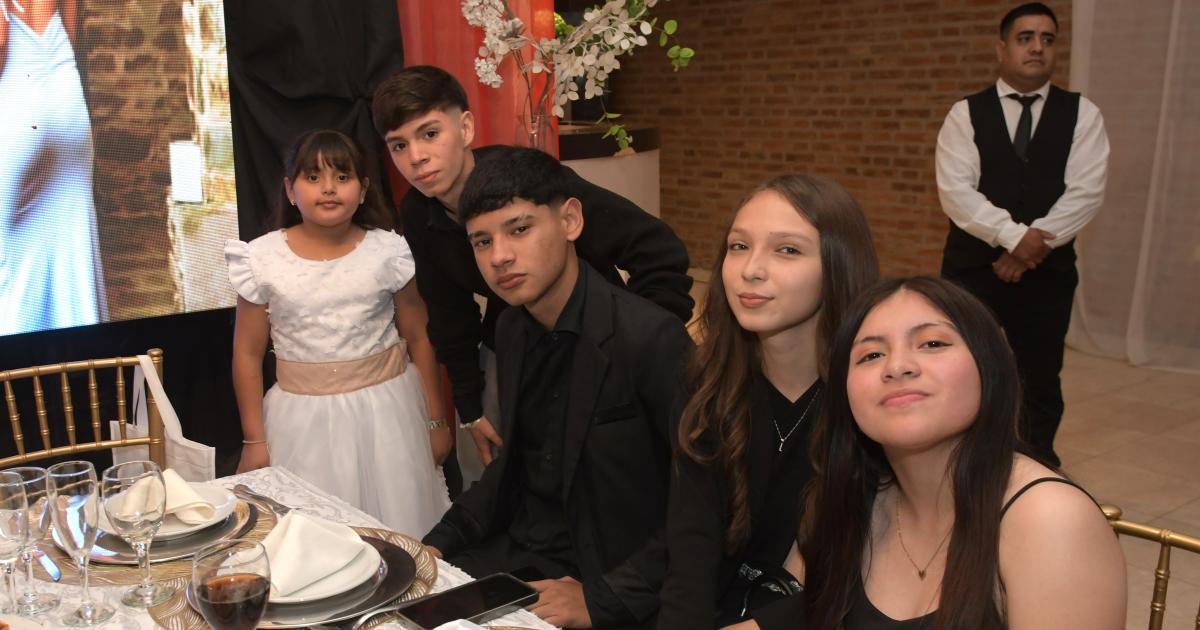 UNA FIESTA DE 15 SONtildeADA