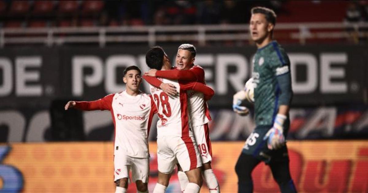 El Rojo derrotoacute a San Lorenzo pero los dos accedieron a octavo
