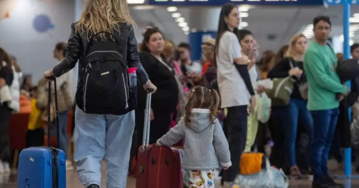 Un fin de semana XL flojo para el turismo- menos viajes estadiacuteas maacutes cortas y gasto real en baja