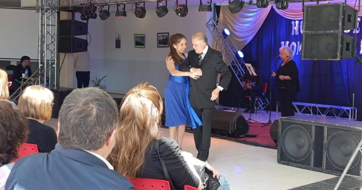 Honran a Homero Manzi en el 75 aniversario de su fallecimiento