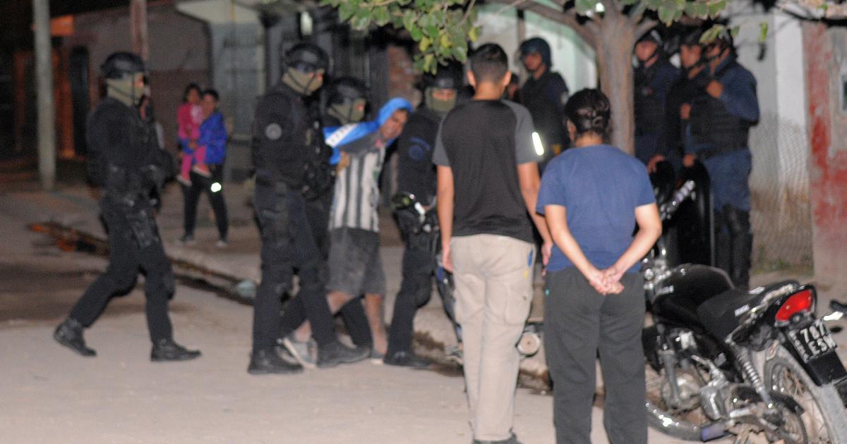 Atacoacute a su pareja- lo detuvieron tras un operativo en Antildeatuya