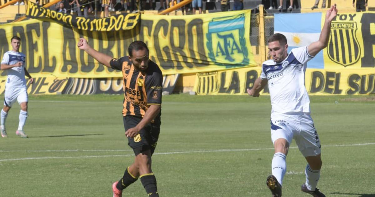 Una tarde volvioacute a sonreiacuter- Mitre vencioacute a Acassuso y cortoacute una larga sequiacutea 