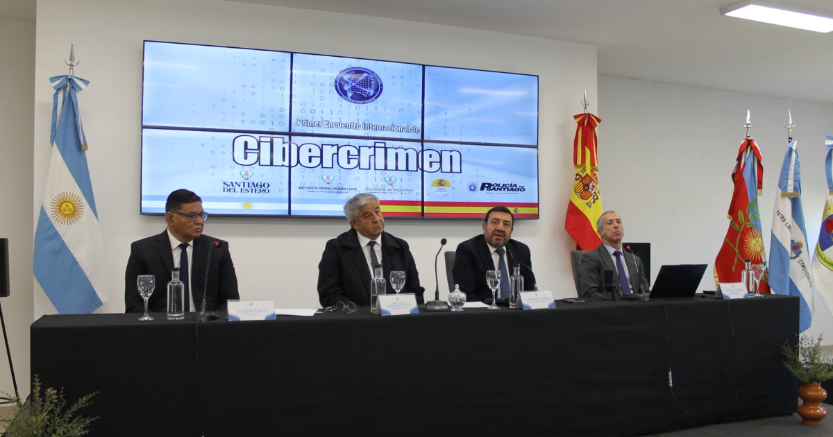 La Policiacutea de Santiago del Estero dio inicio al Primer Encuentro Internacional sobre Cibercrimen