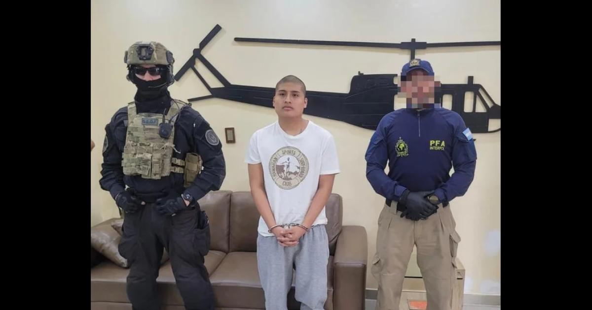 Pequentildeo J ya estaacute en Argentina- fue extraditado desde Peruacute y seraacute alojado en Marcos Paz por el triple crimen narco