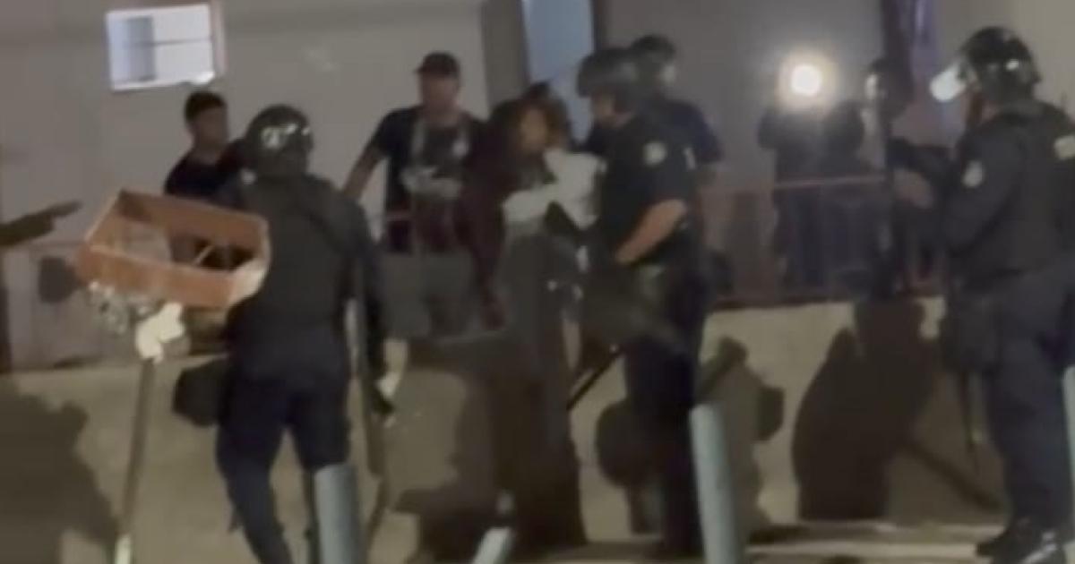 Batalla campal nocturna en el Bdeg Borges por la venta de drogas