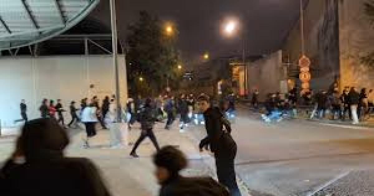 Incidentes en Pariacutes tras la clasificacioacuten del PSG a la final de la Champions