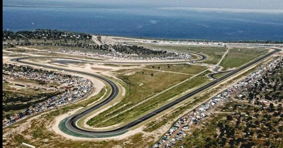 El Turismo Carretera vuelve a correr en el circuito perimetral de Las Termas