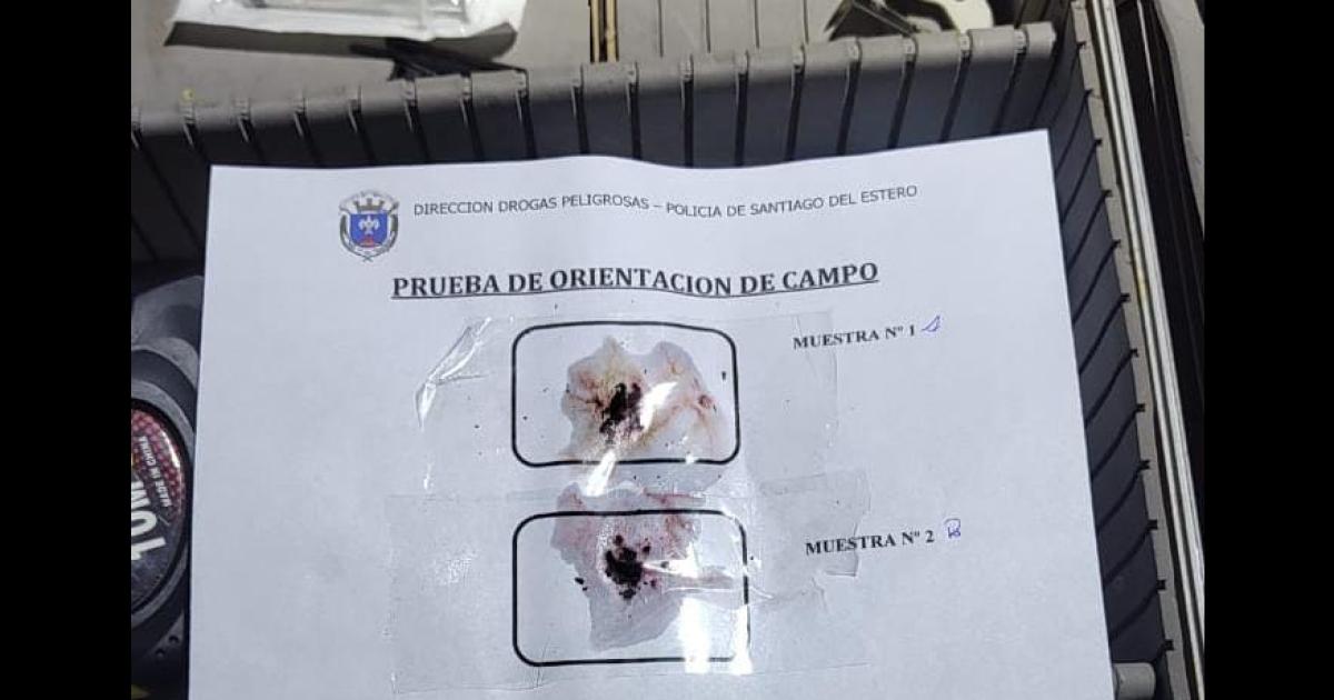Operativo policial en Bordm Campo Contreras- demoraron a una mujer armada y con un ladrillo de droga