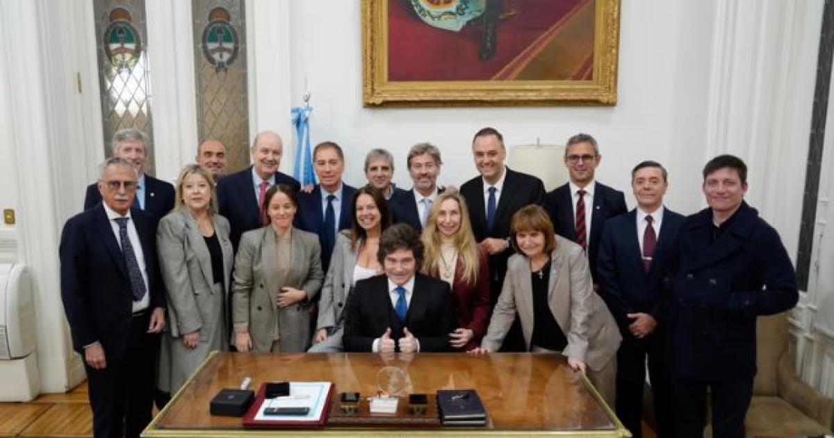 Bullrich agitoacute la interna libertaria por Adorni y crece la tensioacuten antes de una reunioacuten clave de Gabinete