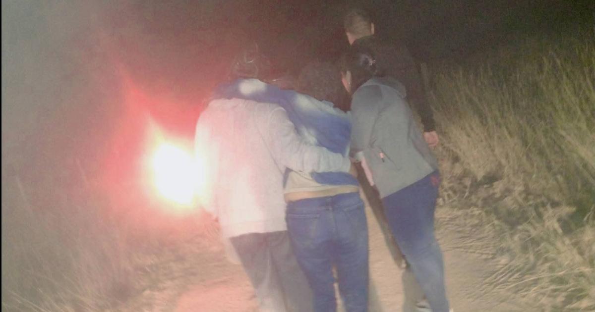 Traslado de emergencia- salvan a una mujer mordida por una cascabel