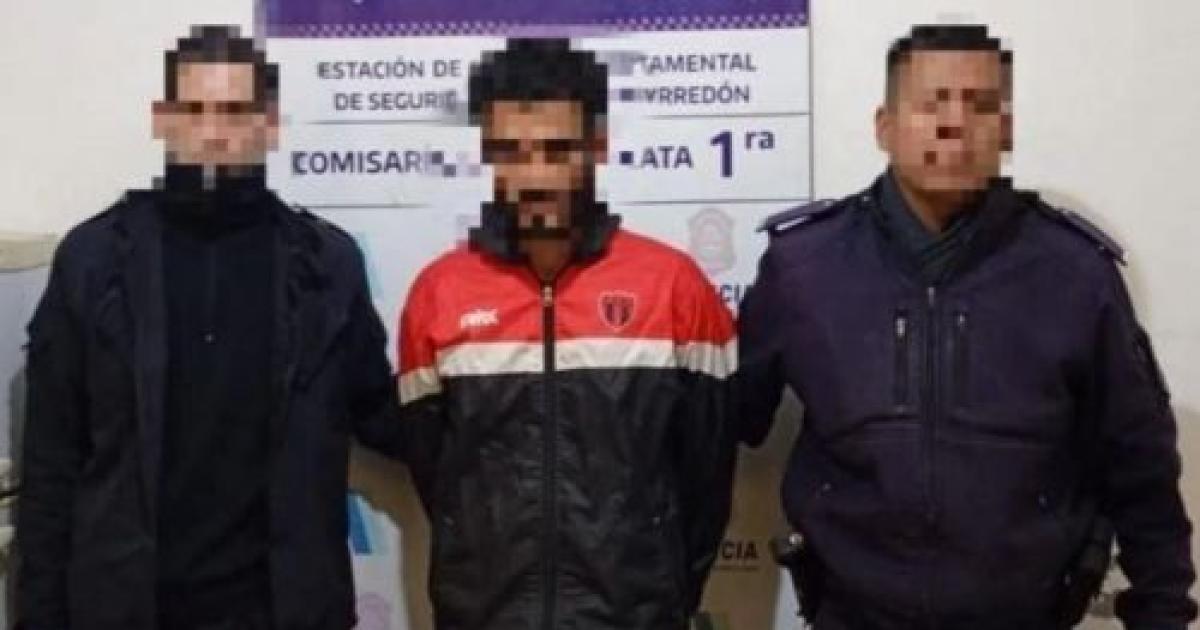 Roboacute una ferreteriacutea se fue a dormir a una casa abandonada y lo despertoacute la Policiacutea al detenerlo