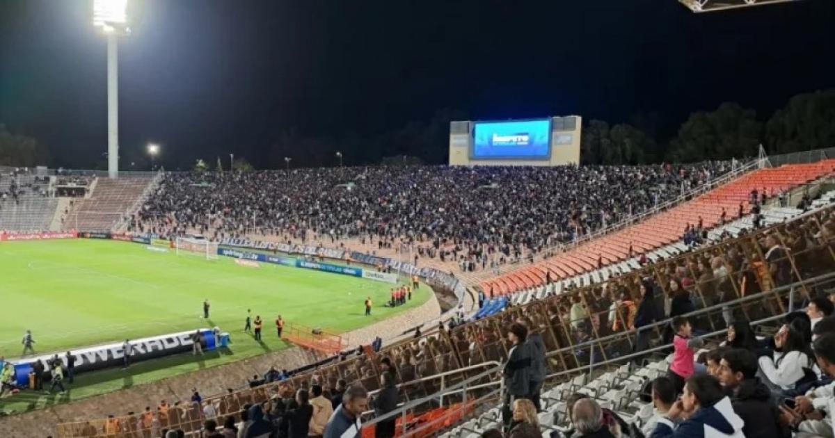 Conmocioacuten- murioacute un inspector de la AFA en medio de un partido de la Libertadores en Mendoza